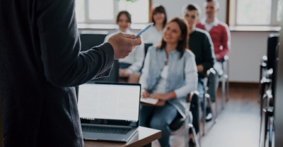 Certificación Internacional en Mentoring + IA (Premium con Doble Certificación)