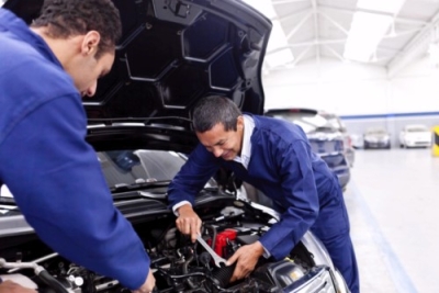 Técnico Auxiliar en Mecánica Automotriz + IA (Premium co...