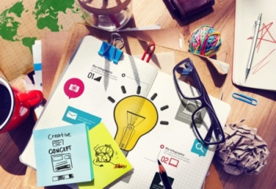 Técnico Auxiliar en Comunicación Gráfica y Audiovisual + IA (Premium con Doble Certificación)