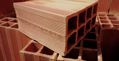 Técnico Auxiliar en Construcción de casas de 12 Diferent...