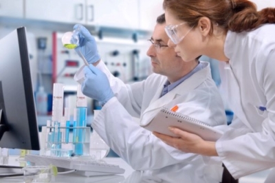 Extraccionista y Auxiliar en Laboratorio de Análisis Clí...